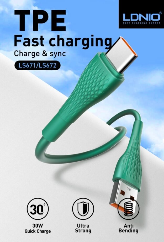 LDNIO 30w Fast Charging Cell Phone Charger C to USB - Image 2